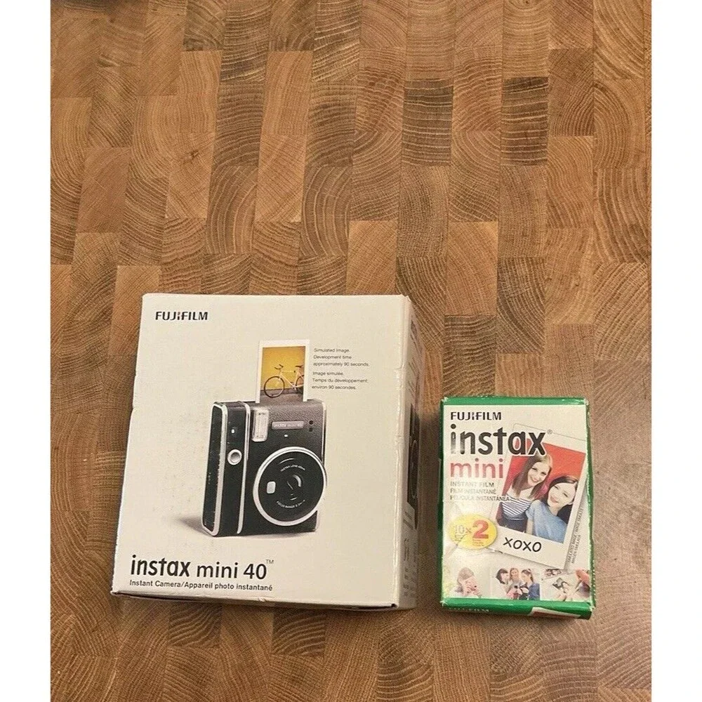 Fujifilm Instax MINI 40 Instant Camera Bundle - Black BRAND NEW with FILMS